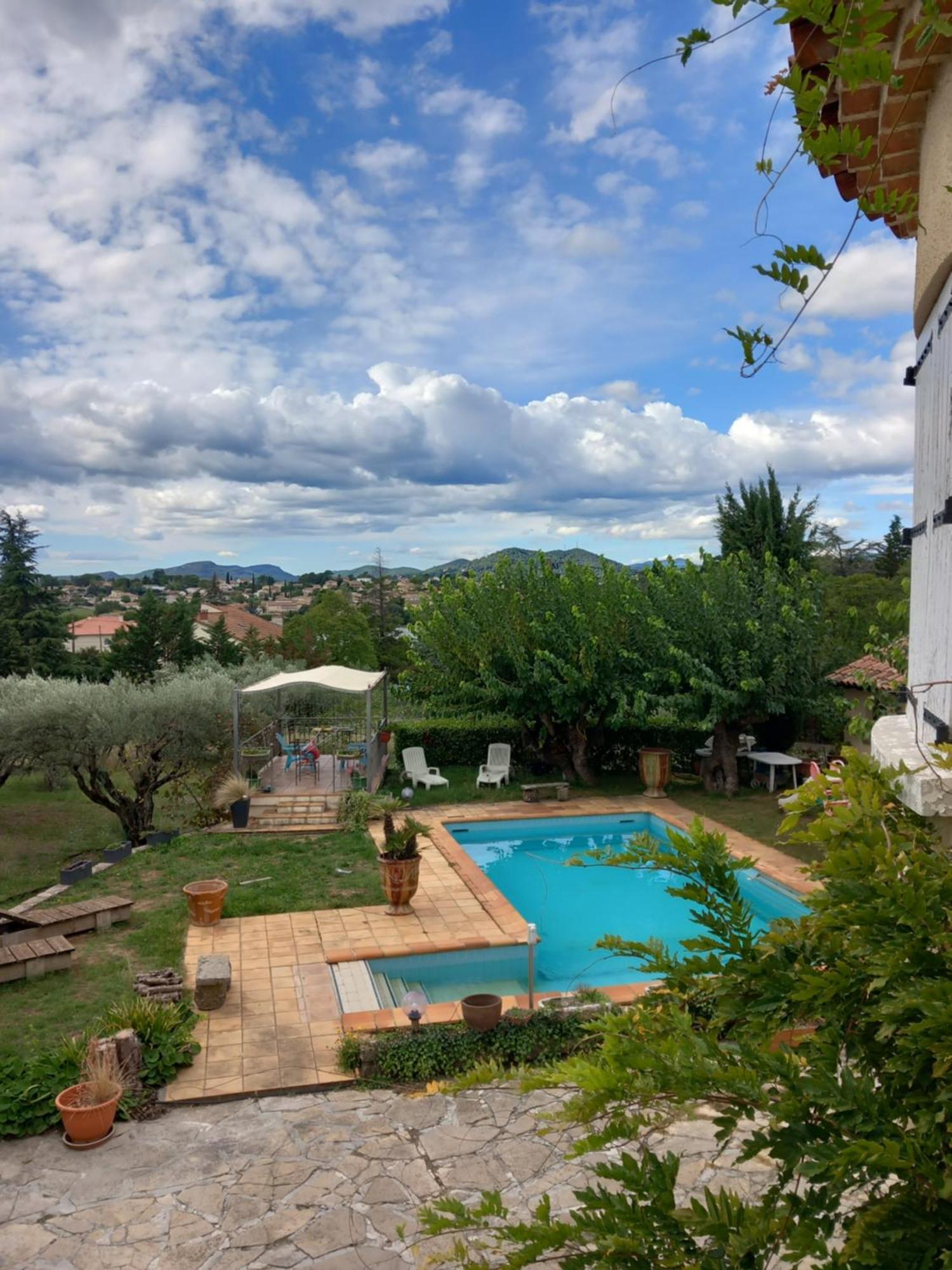 Le Relais Fleuri Hotell Alès Exteriör bild